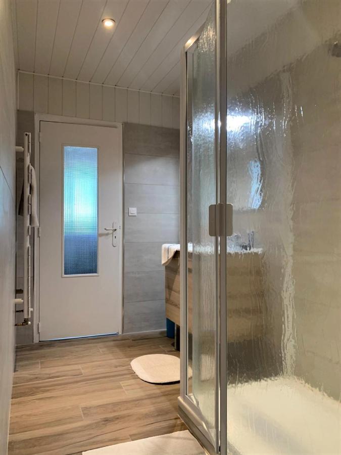 Résidence Les Écureuils Gréoux-les-Bains Exterior foto